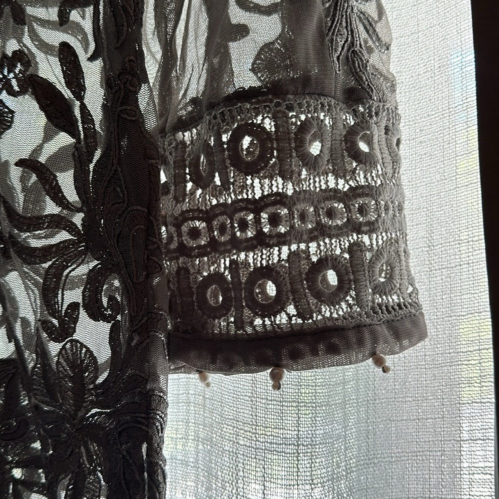 Agha Noor grey classic lace tunic $119 - Picture 2 of 8